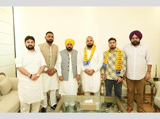 International Kabaddi Icon Sandeep Luddhar Aligns with Aam Aadmi Party 1 Sandeep Luddhar