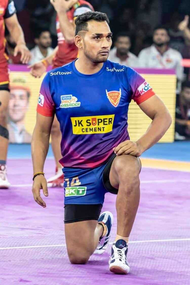 Best Defender in Dabang Delhi K.C. History: Who Is Their Greatest Defender in PKL? 1 Best Dabang Delhi Defender in PKL History: Ravinder Pahal Tops List