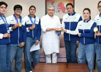 Ashwini Vaishnaw Honours India's Kabaddi Gold Medalists